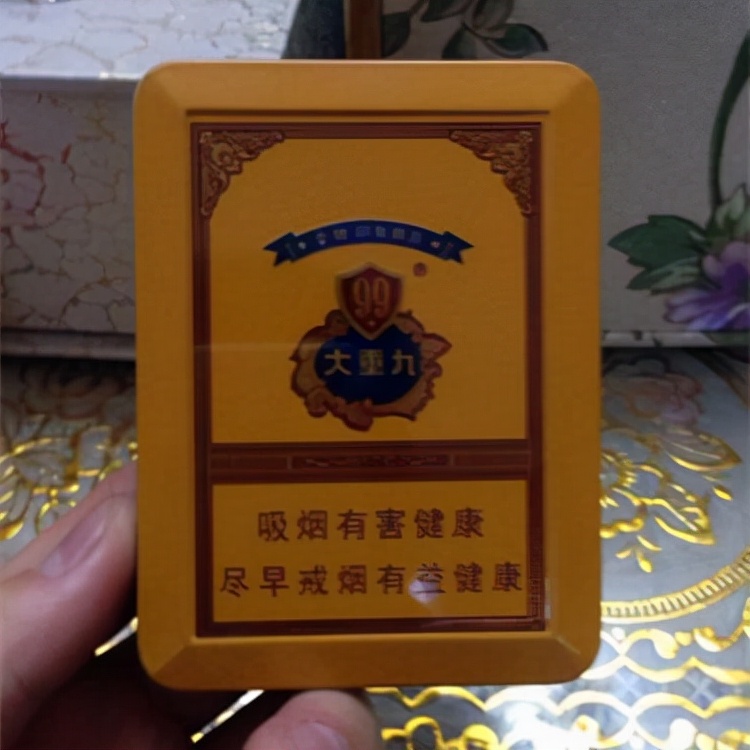 罐装中华香烟，你见过吗？口感柔和顺口，价格高过百元烟却相对实惠，适合送礼