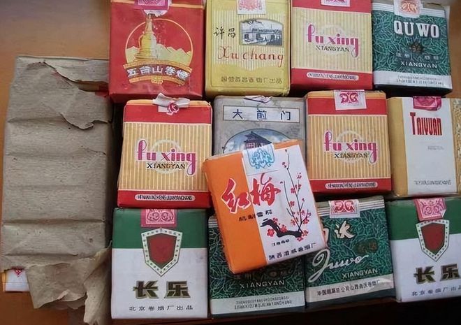绝版老香烟：时光胶囊中的回忆与故事，大前门香烟的独特历史